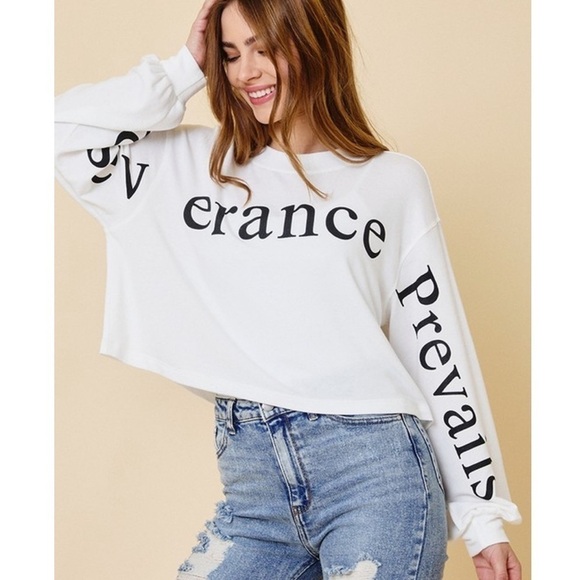 Ces Femme Tops - NWT Ces Femme Perseverance Prevails Crop Sweatshirt Large Sage